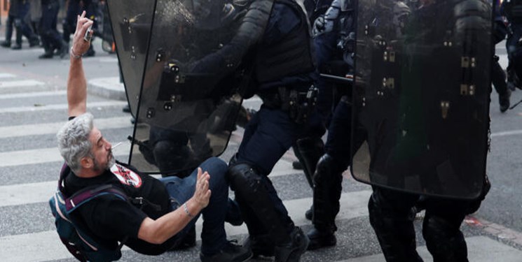  شورای اروپا: فرانسه برای کنترل اعتراضات به زور نامتناسب متوسل شده است 